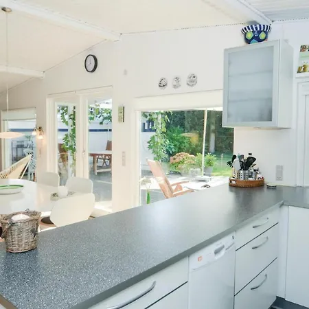 Three Bedroom Holiday In Vaggerlose Feriehus