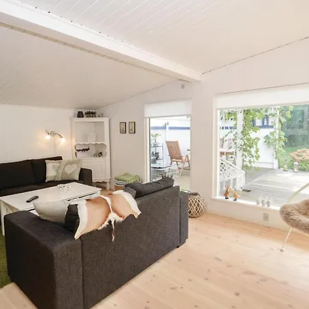 Feriehus Three Bedroom Holiday In Vaggerlose